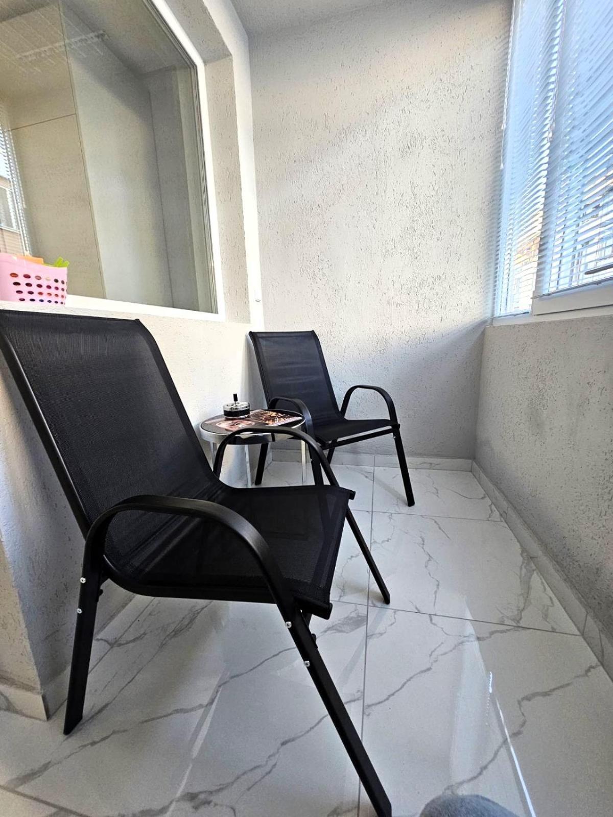 בורגאס Apartment Bohemi With Free Parking מראה חיצוני תמונה